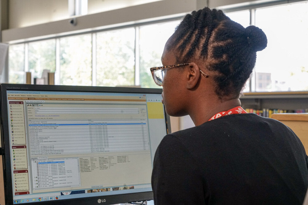 Pratt staff using catalog circulation software